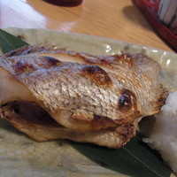 伊豆の旬 やんも 南青山店 - 淡白な小鯛塩焼き