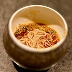 イチリン ハナレ - ❻からの山椒麺　　
      〜自家製の山椒麺がよだれ鶏がスープによく絡む。