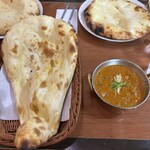 バンチャガル - プレーンナン、野菜カレー