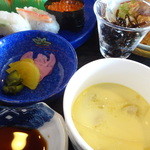 桜庭 - 茶碗蒸し・お新香・昆布佃煮