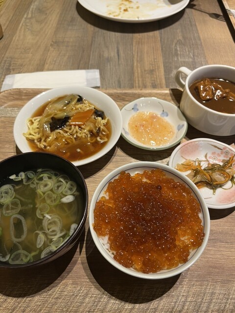 ホテル・トリフィート小樽運河｜小樽の運河沿いに位置するホテル