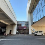 金時家 - 外観（北勢地方卸売市中央棟１階の中央通路沿いにあります。）