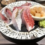 立ち呑み ソメアカ - 刺し盛らず（お世話になってます）