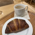 Cafe MUJI 上大岡京急店 - あんクロワッサン