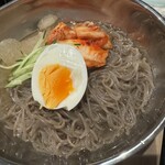 コリアンテーブル マウン - 