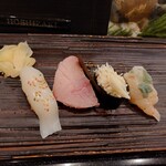 鮨楽こもり - ボタンエビ　ずわい蟹　氷見鰤！　アカイカ