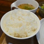 キッチン ブルー グローブ - ご飯大盛りのアップ