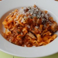 オステリアガウダンテ 神戸ハーバーランド店 - 牛肉のミートソースとキノコのレジネッテ