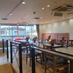 肉と野菜の農家イタリアン アリガト - 店内