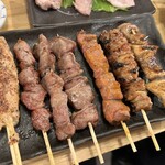 やきとんだいだら - △串焼き130円　△つくね280円