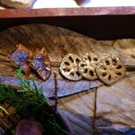 エースホテル京都 - 蓮根、松茸、椎茸