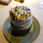 エースホテル京都 - 牡蠣の薬草種のアイスクリーム