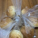 Little Forest Bakery - バンズ。嚙み切るときの、歯に伝わる感触が素晴らしい！