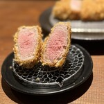 とんかつ ここまでやるか。 - どろぶた　ヒレ　ハーフ