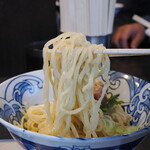 弘明寺丿貫 - 天然ブリの”和え”つけ蕎麦 麺リフト