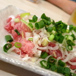 焼鳥はつらいよ - ぶっかけネギトロ480円