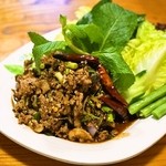 クンヤーイ - 2014.5 ラープペット（1,200円）イサーン風アヒル挽肉サラダ