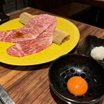 272999616 - 