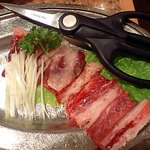 焼肉 京城 水道橋店 - 骨付きカルビ