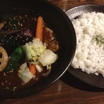 一文字カリー店 - スープカレー チキン
      濃厚で美味しい