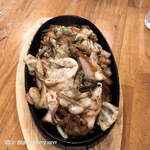 鳥飼 - 和牛ホルモンみそ炒め