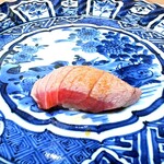 すし屋　小桜 - 大間本鮪中トロ炙り128キロ　おかわり