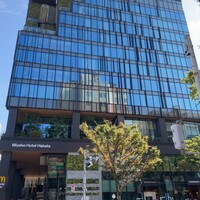 対馬のどぐろとイカ活き造り 博多 魚蔵 都ホテル店 - 