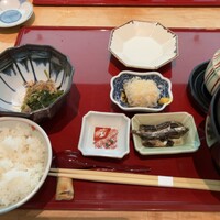 対馬のどぐろとイカ活き造り 博多 魚蔵 都ホテル店 - 