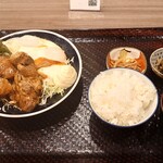 食事処 8ct - トロットロ焼豚エッグ（＋定食セット）