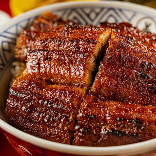 希少な青うなぎを使用