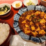 蘭蘭酒家 - 麻婆豆腐1,400円