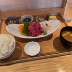 はちマル食堂 - 