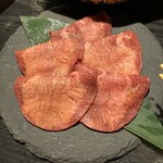 炭火焼 焼肉 久保屋 - 