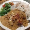 CURRY BAR CAFE 三月の水