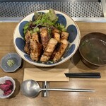 鉄板肉食堂 日々 - 