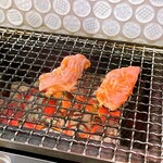 酒場ウルホルマン - 生ホルモン（辛味噌）