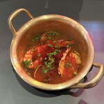 酒場ウルホルマン - 辛ウマ鍋出し酒蒸し