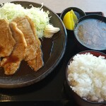 ハーベストダイニング下妻 - 生姜焼き ご飯大盛り とん汁