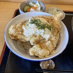 ゆでた亭うどん太郎 - とり天丼アップ