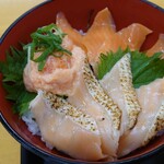 岩船港鮮魚センター フードコート - 料理写真: