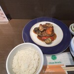 ヌーベル クアトロ - 