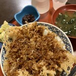 三河屋 - 貝柱かき揚げ丼