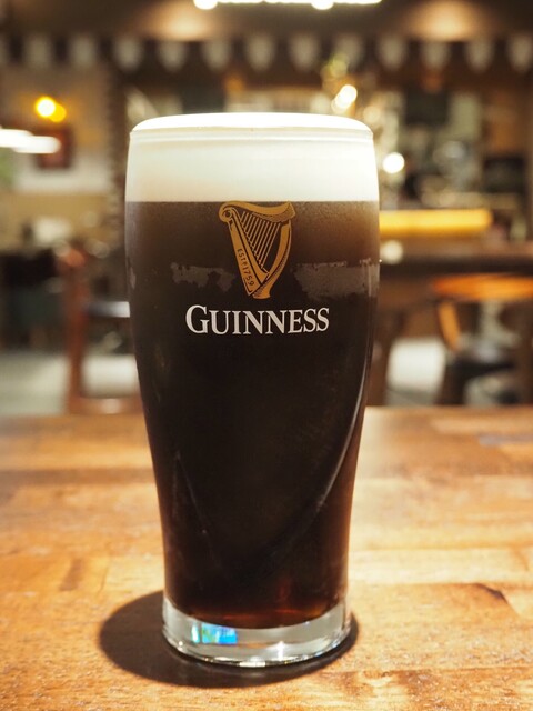 BLARNEY IRISH PUB & CAFÉ （ブラーニー アイリッシュ パブ アンド