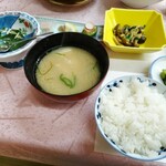 凌雲閣 - 御汁は「鯉こく」、デザートは白ワインのゼリー