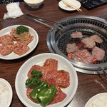 焼肉 萬那 - 