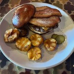 OVERWHELM HAMBURGER & BAR STAND - 