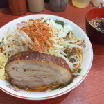 一太豚 - 辛いラーメン＋ブタカスアブラ