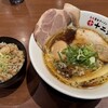 十二分屋 MOMOテラス店