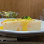 キッチン ブルー グローブ - 横から、気持ち厚めのテリーヌ