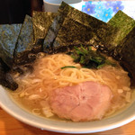 らーめん家 政 - 海苔クーポン付き
      消費税アップのせいか
      今回20140516は＋5枚 前回20140507は＋2枚 以前は＋7枚だった